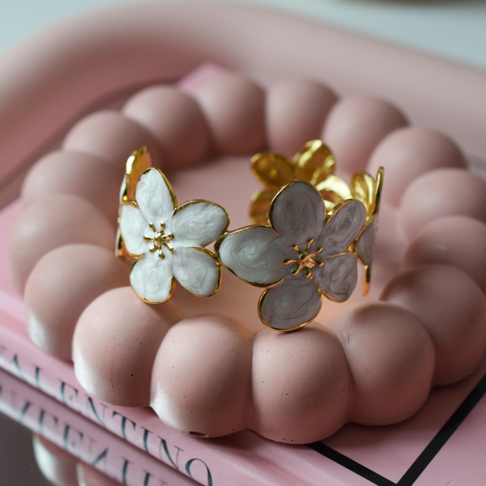 Bransoletka Flower White