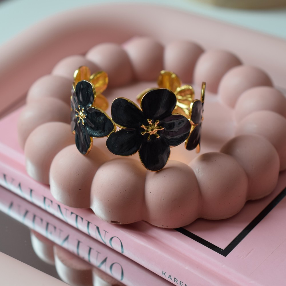 Bransoeltka Flower Black